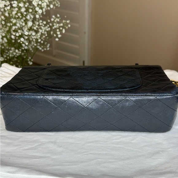 CHANEL Double Flap 25 Quilted CC Lambskin w/Chain Shoulder Bag/Gold Chain - Picture 14 of 16